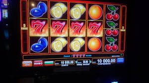 qq333 ငွေထုတ် မြန်မာ Esports MNL ဘောလုံး Cashback